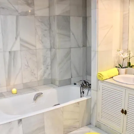 Apartment Puerto Banus Beachfront .gray D'albion . Amazing Location Marbella