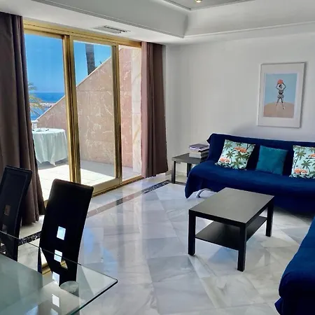 Puerto Banus Beachfront .gray D'albion . Amazing Location Apartamento Marbella
